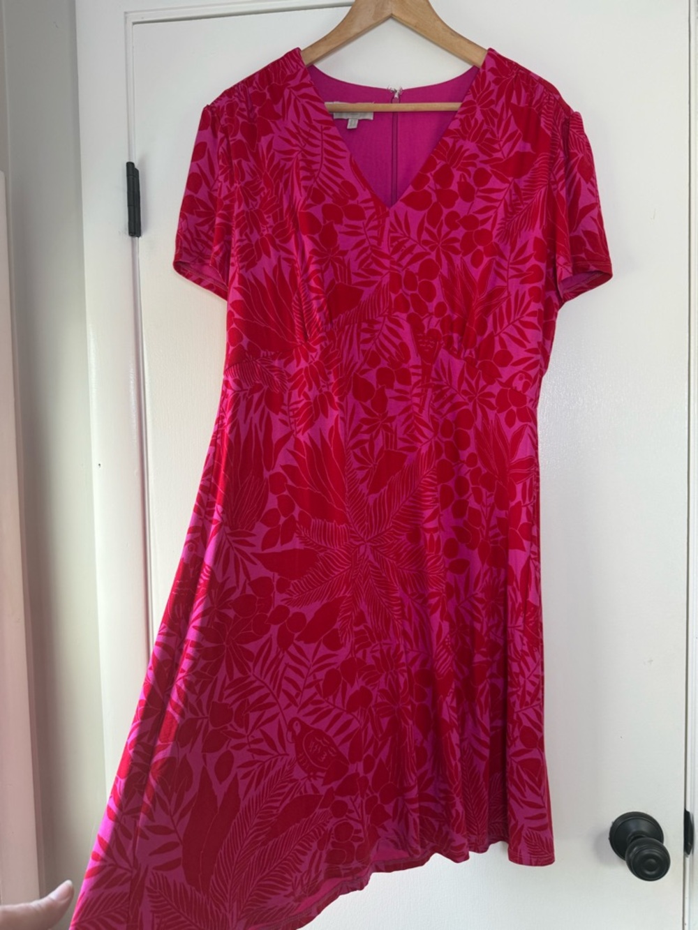 Hobbs Ann Floral Bird Jersey Dress Red Pink Short Sleeve Fit & Flare Size 12 - Picture 9 of 13